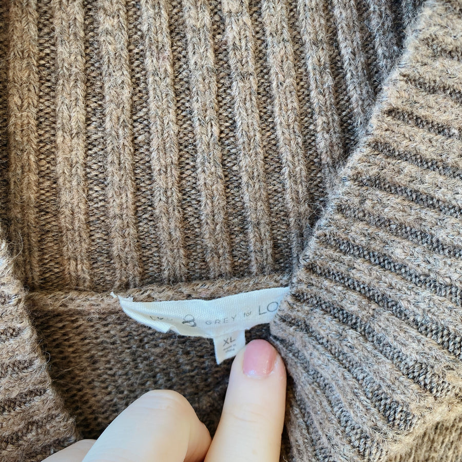 SIZE XL | Patterned Sweater