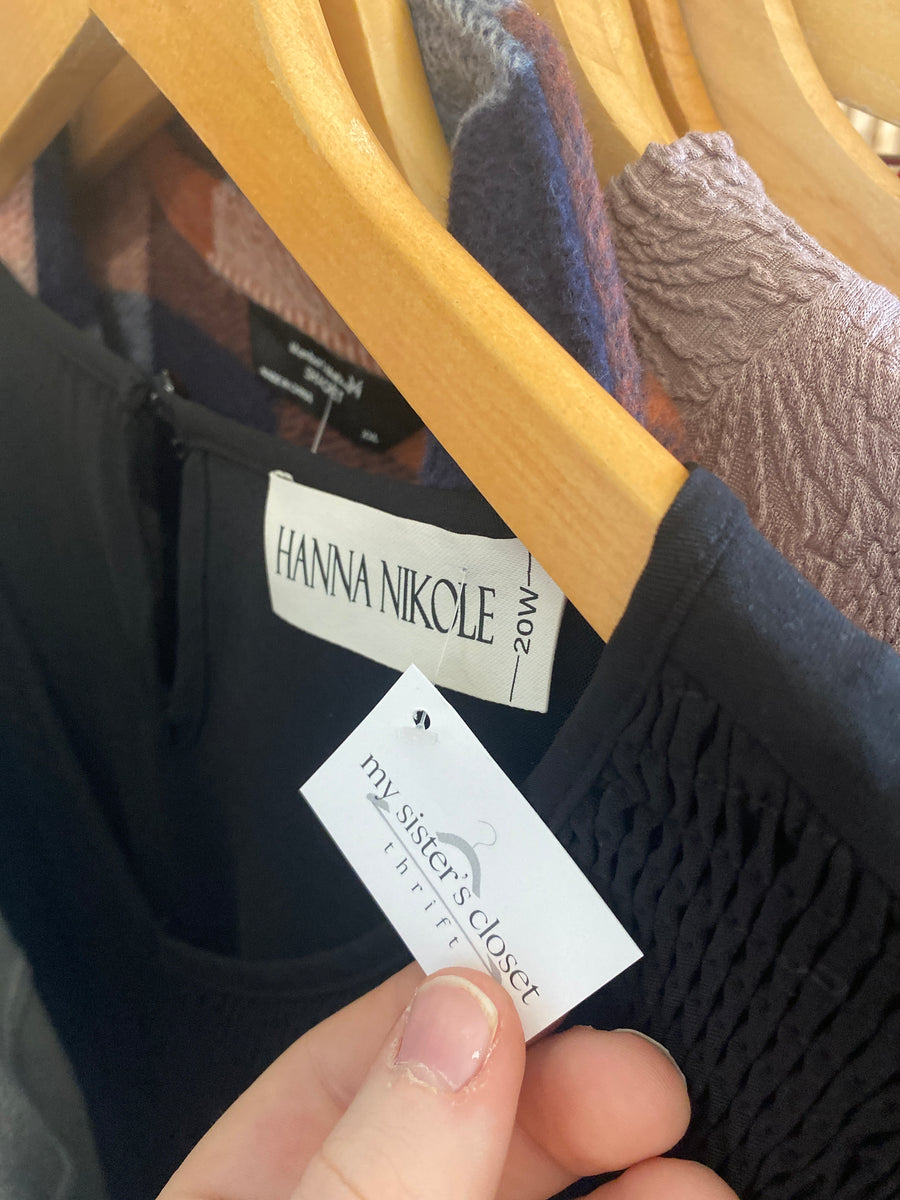 SIZE 20 | Black Dress