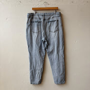 SIZE 18 | Lightwash Jeans