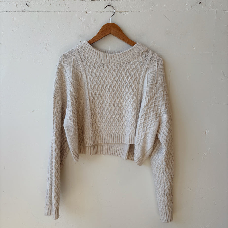 SIZE XL | White Cropped Sweater
