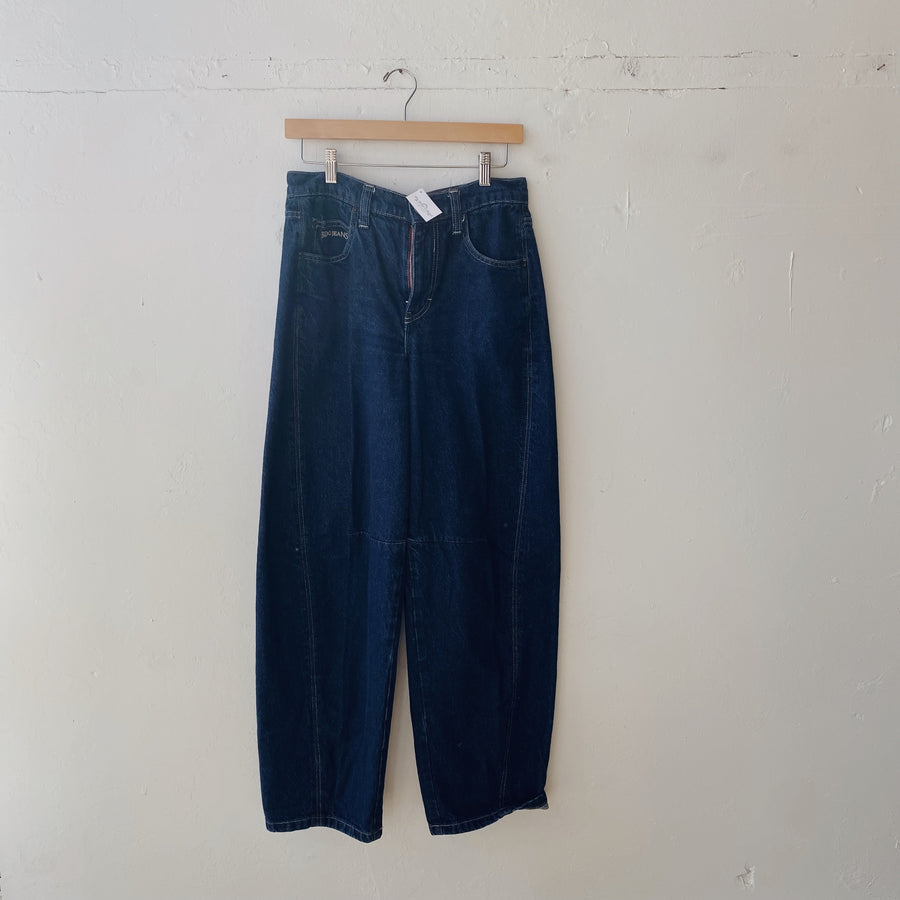 SIZE 26 | Barrel Leg Jeans