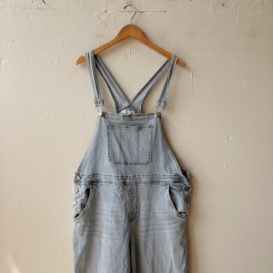 SIZE XL | Lightwash Overalls
