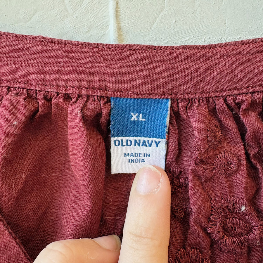 SIZE XL | Burgundy Top