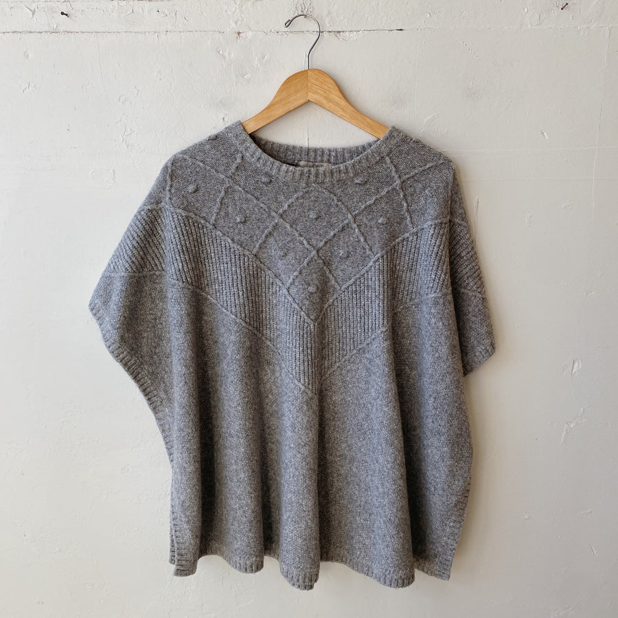 SIZE XS/S | Grey Sweater