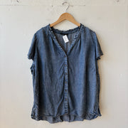 SIZE 2X | Light Denim Top