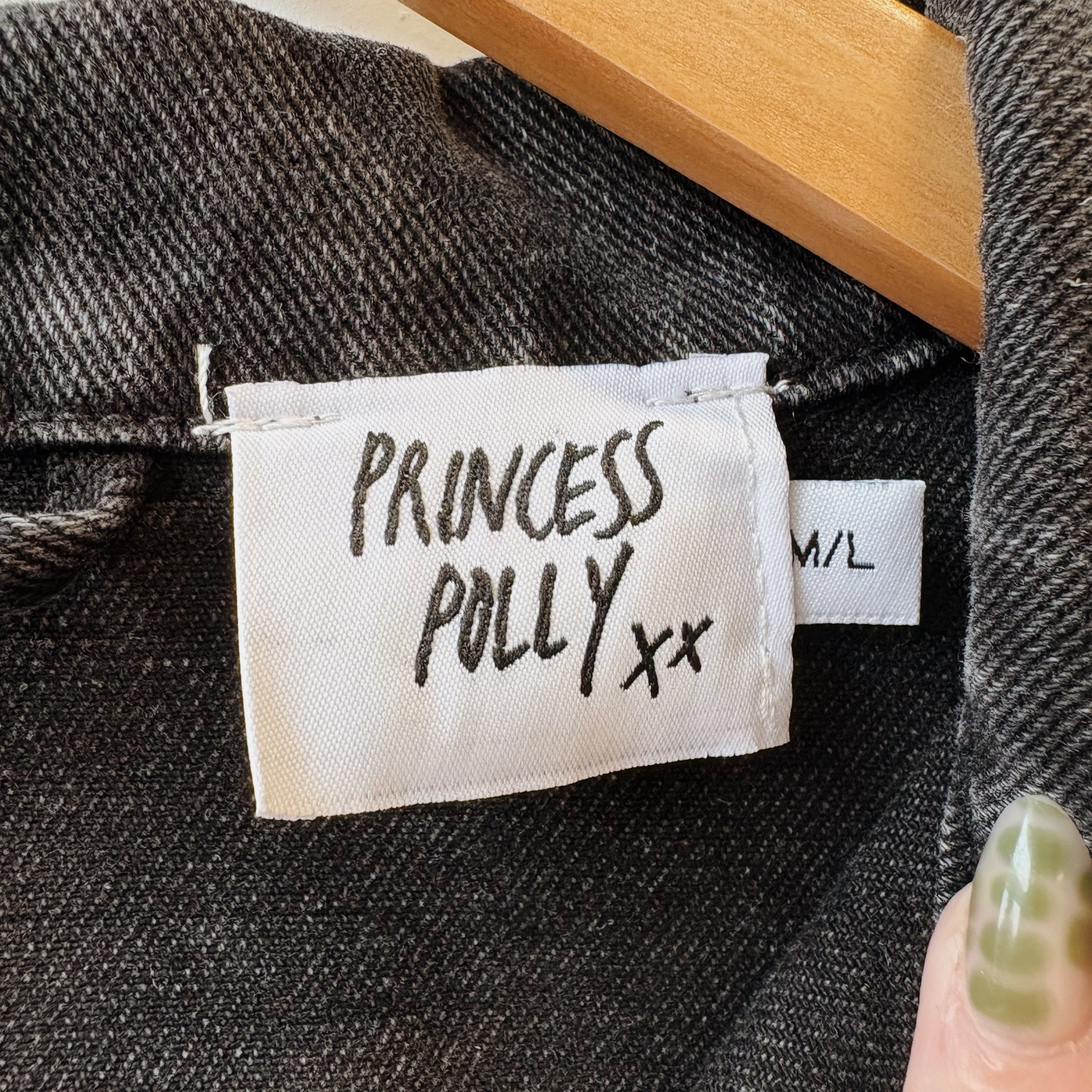 SIZE M/L | Black Denim Jacket