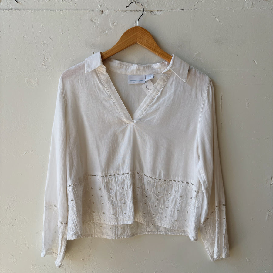 SIZE M | White Eyelet Top