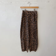 SIZE XS | Leopard Print Jeans