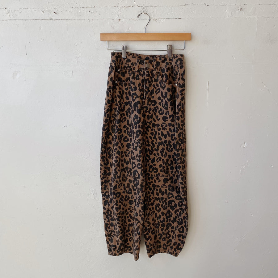 SIZE XS | Leopard Print Jeans