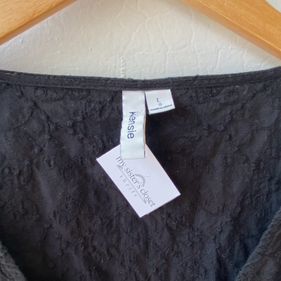 Size L | Black Detailed Tank Top