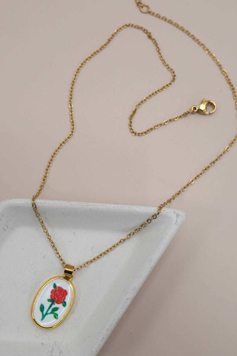 White Floral Necklace